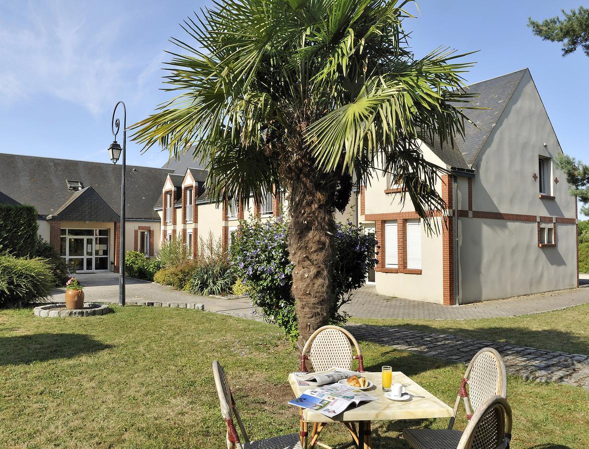 Hôtel Du Labrador Saint-Benoît-sur-Loire Exterior foto
