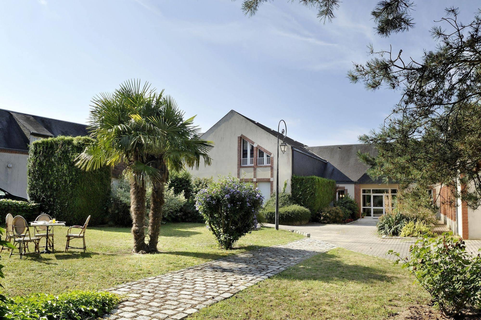 Hôtel Du Labrador Saint-Benoît-sur-Loire Exterior foto